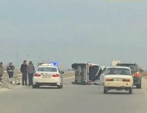 Bakı-Quba yolunda qəza: Niva aşdı