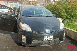 Xırdalanda “Toyota Prius” qarət edilib - FOTO