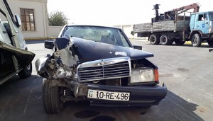 Vəzifəli şəxslər qəzaya düşüdülər: xəsarət alanlar var - FOTO