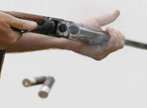 Nardaran sakini tapdığı tüfəngi polisə təhvil verib