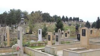 Qəbirləri qazıb 1220 manat dəyərində qızıl dişləri oğurladı, cəzası bəlli oldu 