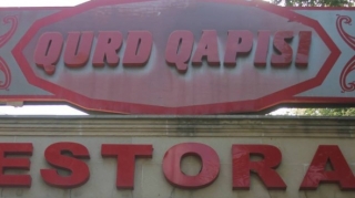 "Hesabda menyudakından baha qiymətlər yazırlar" - "Qurd qapısı" restoranında fırıldaq - VİDEO 