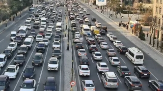Paytaxtın 15 küçəsində tıxac var - SİYAHI 
