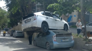"Prius"ların  iştirakı ilə qəribə QƏZA  - FOTO