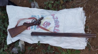 Qubada yol kənarından silah tapılıb   - FOTO