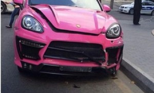 Deputatın “Porsche” ilə piyadanı vuran sürücünün məhkəməsi başlayır