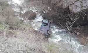 Polisləri daşıyan maşın qəzaya uğradı: 6 yaralı