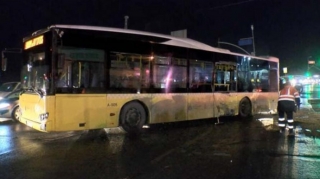 Avtobusla mikroavtobus toqquşub, 14 nəfər yaralanıb    - FOTO