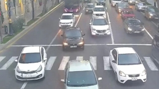 На ряде улиц и проспектов Баку наблюдаются пробки  - ФОТО