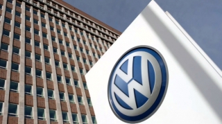 Volkswagen продаст компании из США свою "дочку" за 7.4 млрд евро 