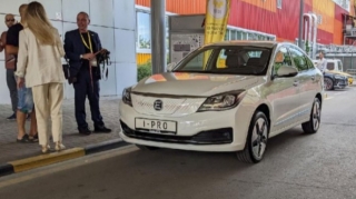 Один из электромобилей марки Evolute может появиться в российских таксопарках  - ФОТО