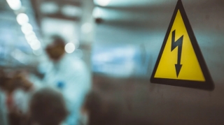 Qızıldaşda FACİƏ:  fəhləni elektrik cərəyanı vurdu 