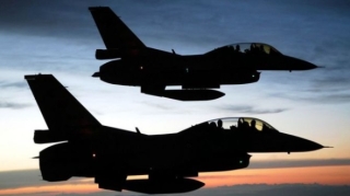 Türkiyə Yunanıstanın hava məkanını pozdu 