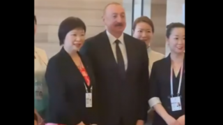 İlham Əliyevin Çində hotel əməkdaşları ilə səmimi görüntüləri - VİDEO 