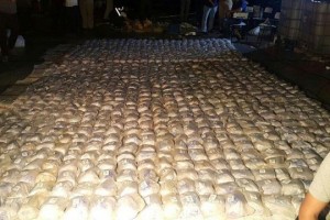 Təyyarənin göyərtəsində yarım tonadək kokain AŞKARLANDI