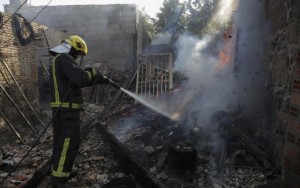 İldırım zərbəsi bir kəndi kül etdi - İspaniyada - VİDEO
