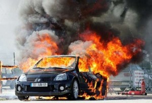 28 maşın yandı - Moskvada