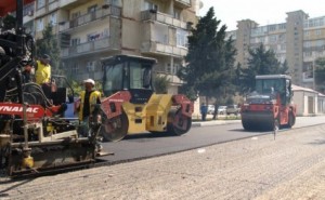 Sürücülərin nəzərinə - Prospektdə yol bağlandı