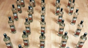 Avtomobildən aksiz markası olmayan spirtli içkilər aşkarlanıb