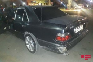 Bakıda motosiklet avtomobilə çırpıldı: xəsarət alan var - FOTO