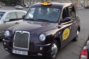 “London Taxi”nin sürücüsünə qarşı soyğunçuluq edən şəxslərin məhkəməsi başlayır