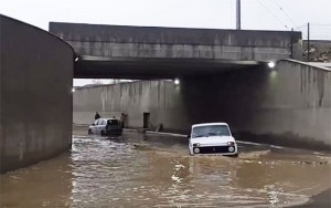 Azərbaycan Dəmir Yolları kimi aldadır? - "Təmir" olunan tunel yenə su ilə doldu - VİDEO