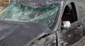 Beyləqanda minik avtomobili yük maşını ilə toqquşdu: ölən var