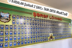 “Şərəf lövhəsinə şəkli 20 manata vururlar” - Valideyndən iddia