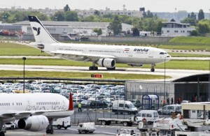 Yeni aeroport terminalının açılışı olub