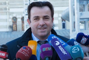 "Hər yerindən duran gəlib, SV-yə bilet alırdı" deyən məmur barəsində AÇIQLAMA