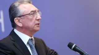 Azərbaycanlılar gözlərini yeni bir ölkədə açdılar - Eldar Əzizov 