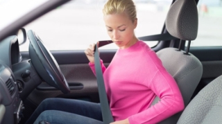 Təhlükəsizlik kəmərində olan gizli funksiya açıqlandı 