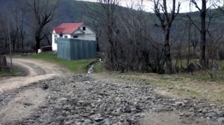 "Cavanlar artıq burada qalmır" - Altı kəndin yol dərdi - VİDEO 