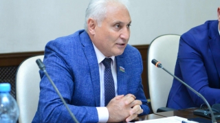 Deputat:  "Ermənistan aciz vəziyyətə düşüb"