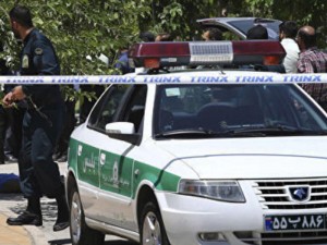 İranda polis 2 azyaşlını güllələdi