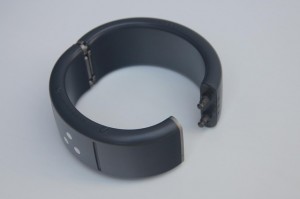 Arvadını döyən kişilər elektron qolbaq taxacaq