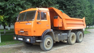 Gecə saatlarında piyadanı “Kamaz”la vurub öldürdü 