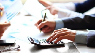 Bayram günlərinin məzuniyyət dövrünə düşməsi ilə bağlı yeni qayda 