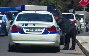 Azərbaycanda yol polisinin “bonusu”