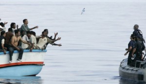 Üç min miqrant boğulmaqdan son anda xilas edildi - VİDEO