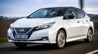 Nissan Leaf  получил юбилейное исполнение  - ФОТО