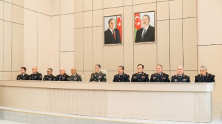 Fazil Mustafa cinayətini açan polislər mükafatlandırıldı