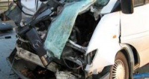 Yol polisi Hökməlidə məktəbli avtobusunun qəza törətməsi ilə bağlı məlumat yaydı