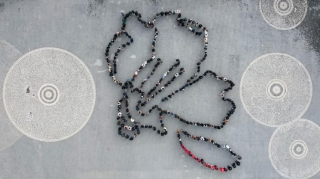 Azərbaycan Könüllülərinin iştirakı ilə "Xocalı 33 il" fləşmobu keçirildi - FOTO  