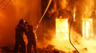 Hoteldə yanğın baş verib, ölənlər var 