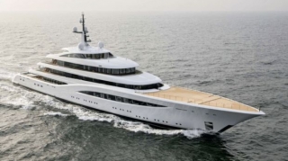 Bezos 500 milyonluq yaxta alır