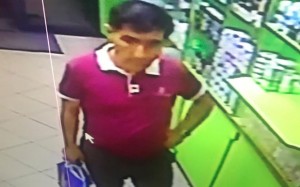 Bakıda aptekdəki oğurluq kameraya düşdü - VİDEO