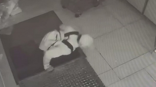 В Баку задержан мужчина, похитивший из кассы магазина более 34 тыс. манатов - ФОТО - ВИДЕО 