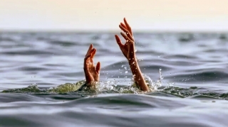 Yevlaxda 2 yaşlı uşaq su kanalında boğularaq ölüb 