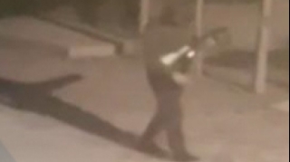 Sumqayıtda evə silahla hücum edən şəxsin FOTOSU 